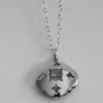 Didi_geometric leaf_pendant